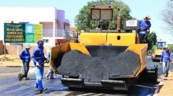 Cinco municípios receberão R$ 5,5 milhões em asfalto