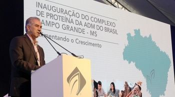 “Trocamos impostos por emprego”, afirma governador, ao inaugurar