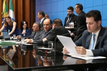 Na volta do recesso, deputados aprovam parcelamento de multas e combate à tortura