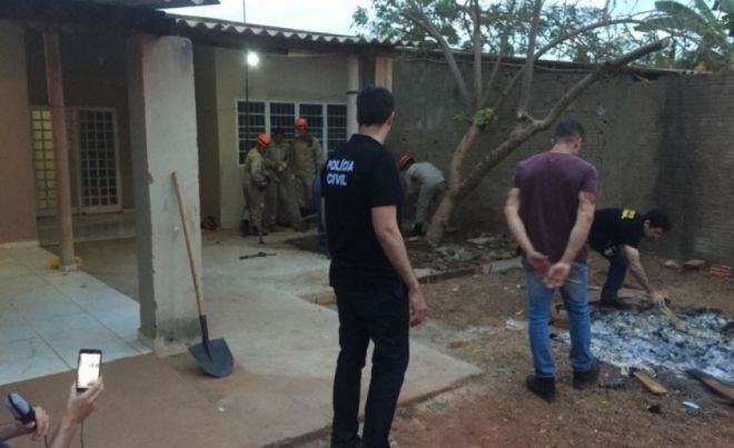 Ciúme pode ter motivado assassinato de adolescente, achado “sepultado” em quintal de casa