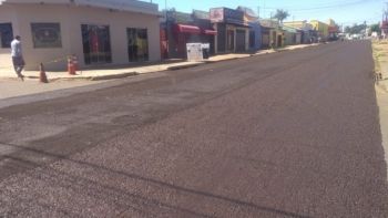 Ruas do Aero Rancho recebem microrrevestimento asfáltico