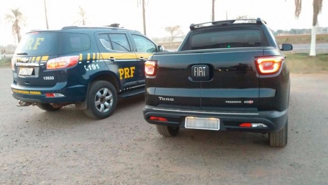 PRF recupera veículo roubado em Minas Gerais