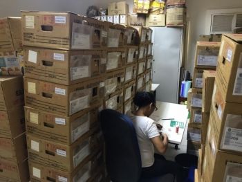 Urnas eletrônicas são lacradas e preparadas para as eleições em Três Lagoas