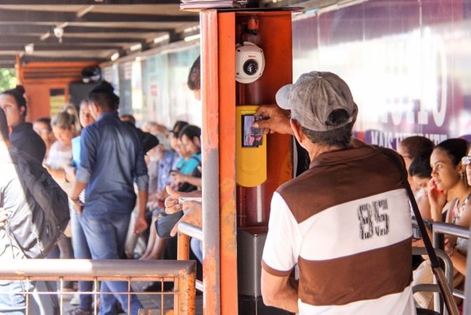 Tarifa de ônibus sobe para R$ 3,95 e usuários reclamam de péssimas condições