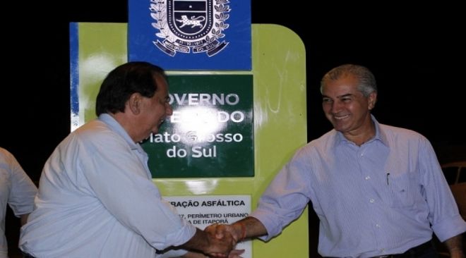 Reinaldo Azambuja entrega obras e anuncia novos investimentos no município de Itaporã