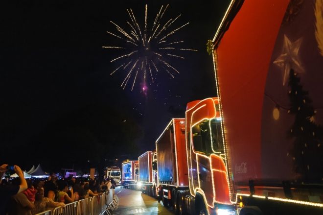Campo Grande recebe a Caravana Iluminada da Coca-Cola FEMSA Brasil trazendo brilho e magia do natal