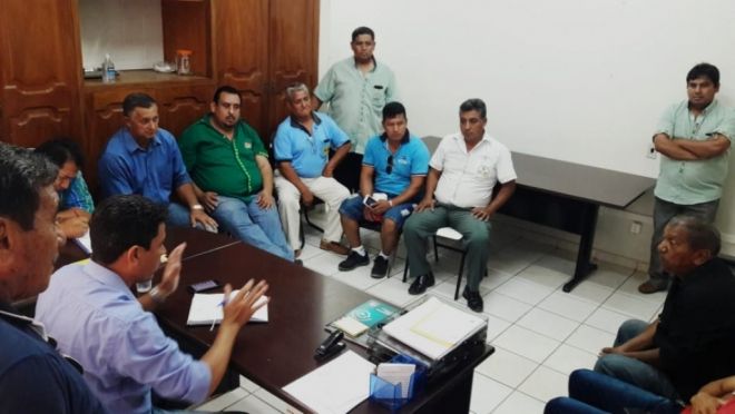 Agetrat discute cooperação entre taxistas brasileiros e bolivianos