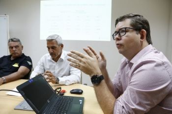 Vereadores de Corumbá denunciam reajustes abusivos nas taxas de energia