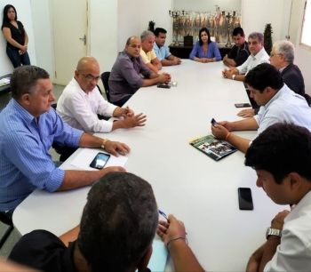 Vereadores buscam emendas em parceria com deputada para melhorias no município