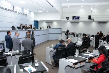Câmara analisa três vetos e um projeto de lei durante sessão ordinária