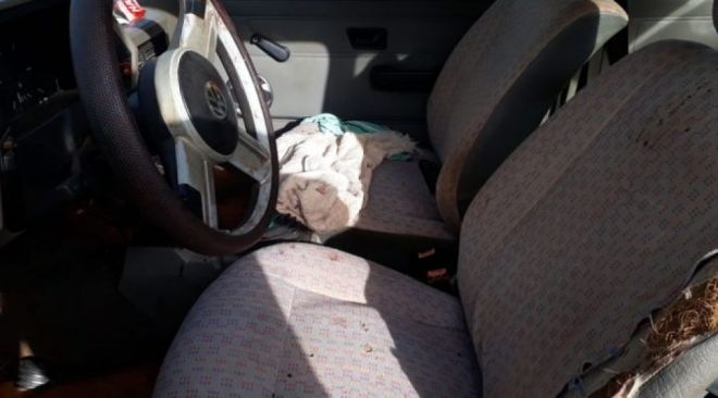 Uma mulher foi encontrada ferida a tiros na manhã da última sexta-feira (22), em uma fazenda nas proximidades do município de Água Clara, a 182 quilômetros de Campo Grande. Ela estava trancada dentro de casa e sem celular, já que o autor teria se livrado