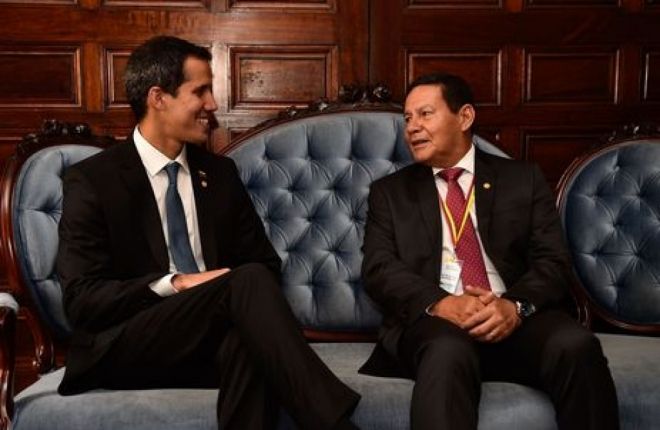 Mourão sugere diálogo com Maduro para resolver situação da Venezuela