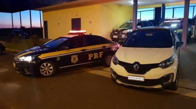 PRF recupera veículo adulterado que vinha de Curitiba
