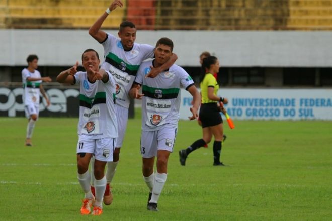 Rodada confirma uma queda e garante mais tr&ecirc;s equipes nas quartas