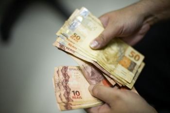 Foto Ilustrativa de economia, dinheiro, Cédula de real