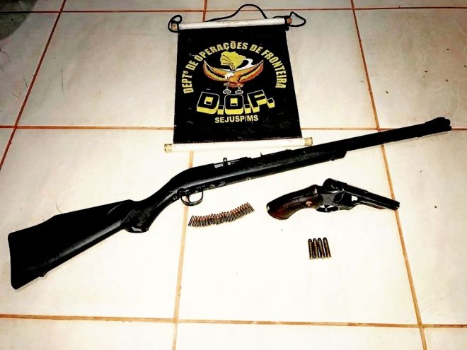 DOF apreende armas de fogo e munições na MS-156
