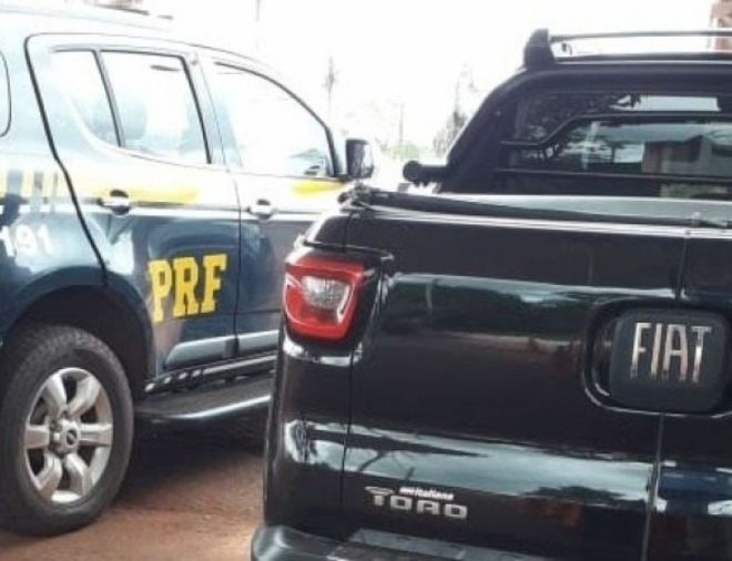 PRF prende motorista e recupera veículo roubado em Rio Brilhante