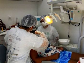 Escola da Vila Alegre recebe Trailer Odontológico em Três Lagoas