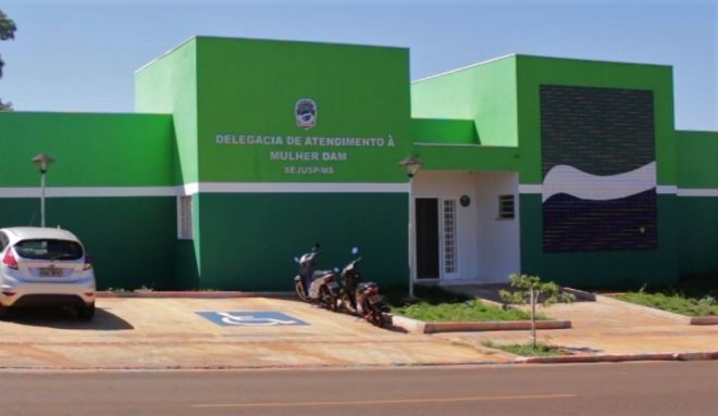 Homens são presos após ficarem mais de 10h em motel com menores