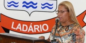 Câmara de Ladário cassa o mandato da Pastora Lilia 