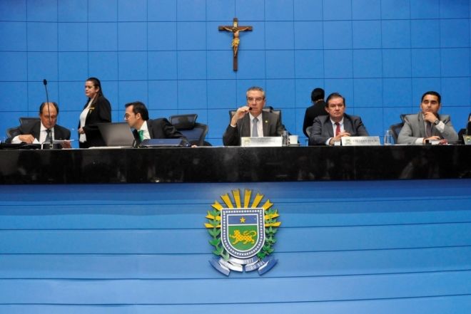 Deputados aprovam dois Projetos de Lei do Poder Executivo