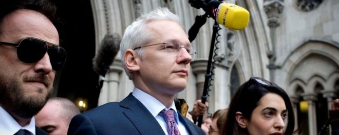 Fundador do Wikileaks, Assange é preso em Londres