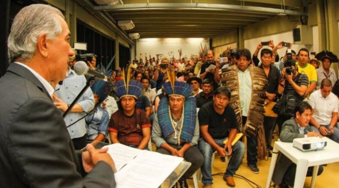 Governo promove ações e programas que garantem cidadania aos índios do MS