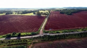 Governo do Estado cumpre compromisso e leva asfalto aos distritos de Jaraguari