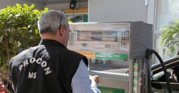 Procon notifica postos de combustíveis na região Norte do Estado