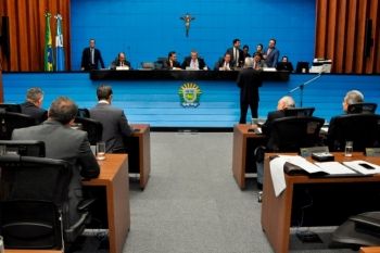 Deputados aprovaram apenas dois projetos durante a Ordem do Dia