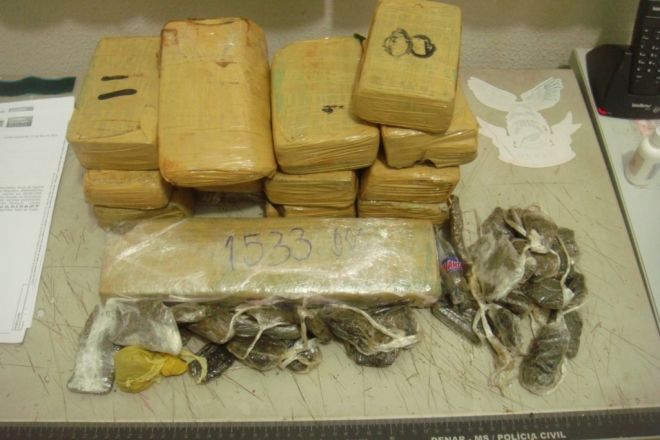 Traficante preso com maconha carimbada do PCC 