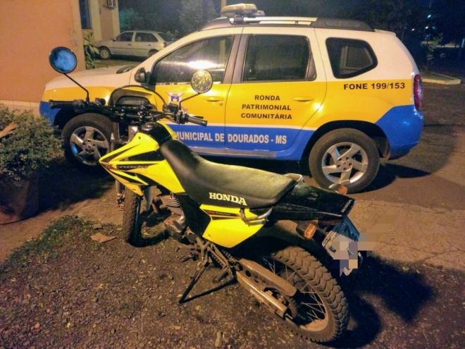 Embriagado, homem é preso e ameaça guardas municipais
