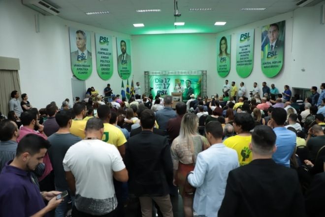Campanha Nacional do PSL reúne multidão no Estado