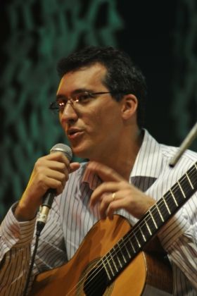 Representando o Estado violonista Sul-Mato-Grossense percorre o mundo 