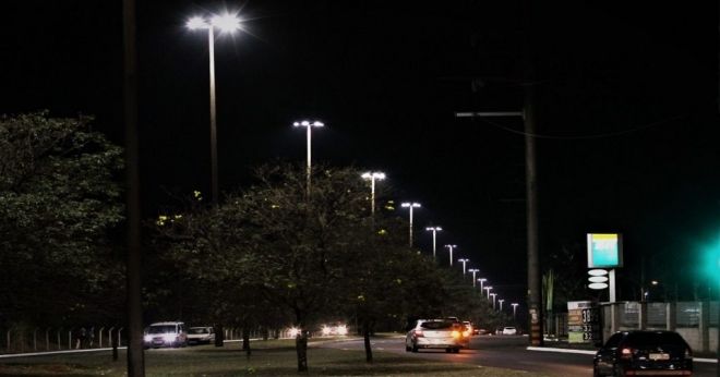 Avenida Euler de Azevedo recebe revitalização e iluminação de LED