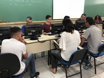 Feira de Empregos no Centro Universitário Anhanguera