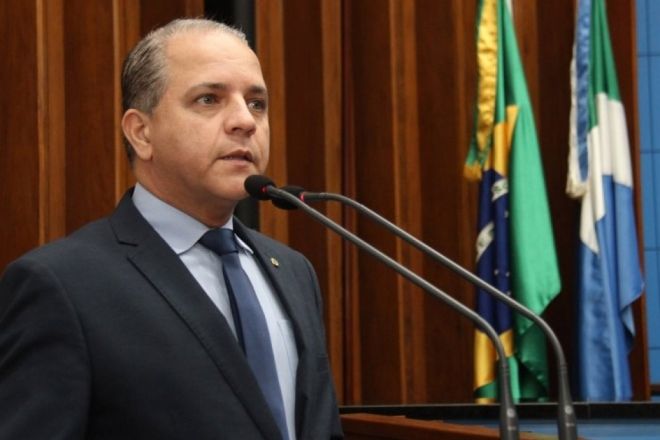 Deputado relata invas&atilde;o de celular e repudia a&ccedil;&atilde;o de hackers