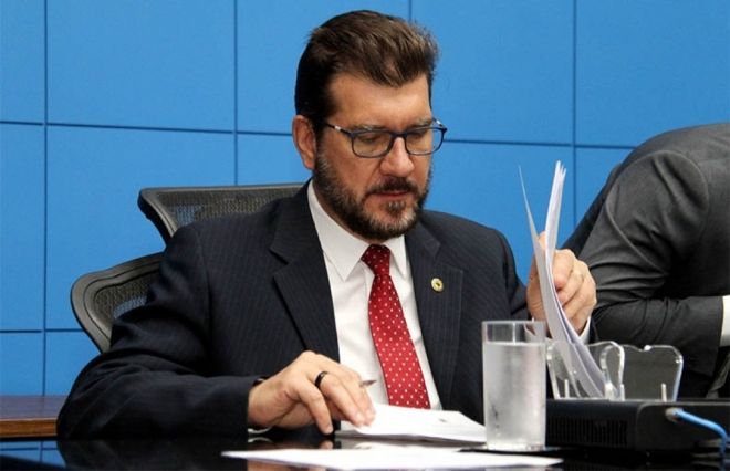 ColunaMarcoEus&eacute;bio