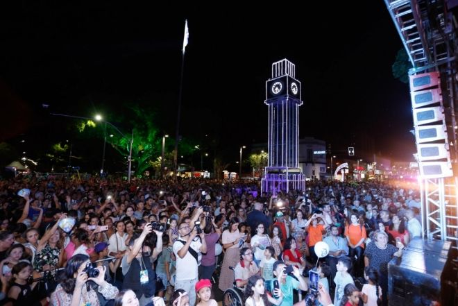 Milhares de pessoas prestigiaram a reinauguração da 14 de Julho