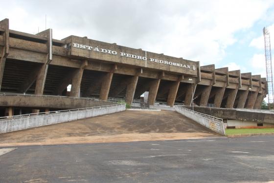 Estádio Pedro Pedrossian (Morenão)