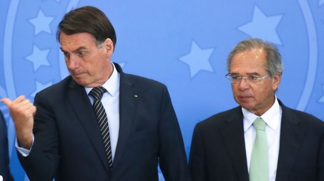 Maioria aprova política econômica de Guedes e Bolsonaro, diz pesquisa