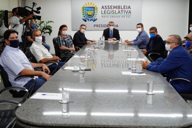 Combate a furto de gado mobiliza governo e deputados