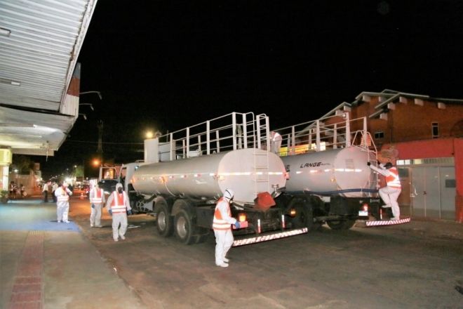 Ruas do Coopatrabalho passam por desinfecção contra o coronavírus