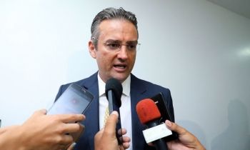 Bolsonaro nomeia secretário da Abin para a direção-geral da Polícia Federal
