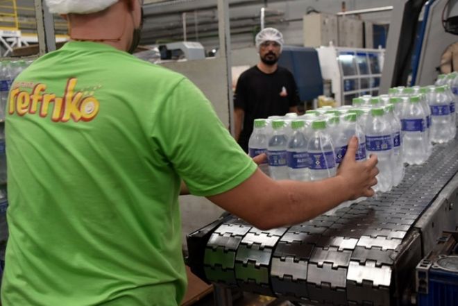 Sesi distribui 18,2 mil litros de álcool para rede pública de saúde em MS