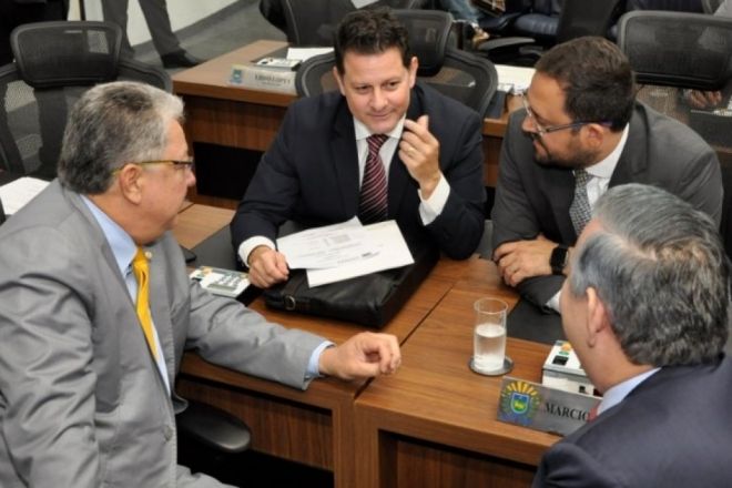 Leis instituem Dia da Assembleia de Deus e Dia do Feirante em MS