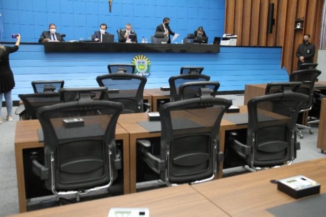 Inclus&atilde;o de Libras nas escolas estaduais &eacute; pauta da ALEMS