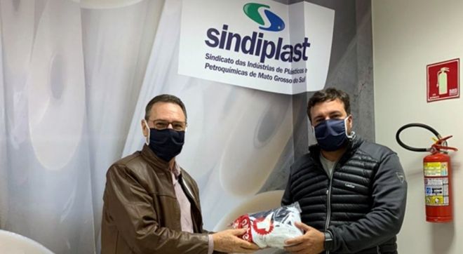 Fiems realiza doação de 21,6 mil mascaras aos sindicatos industriais 