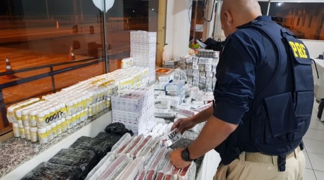 PRF apreende R$ 1 milhão em medicamentos e anabolizantes