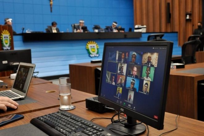 Deputados propõem projeto que modifica procedimento para alterar Constituição Estadual